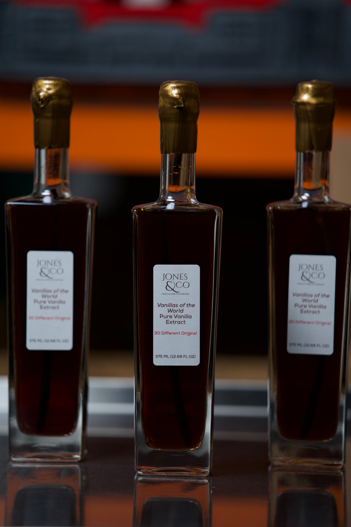 Pure Vanilla Extract from 30 Different Origins of the World! - vanillasoftheworld.com