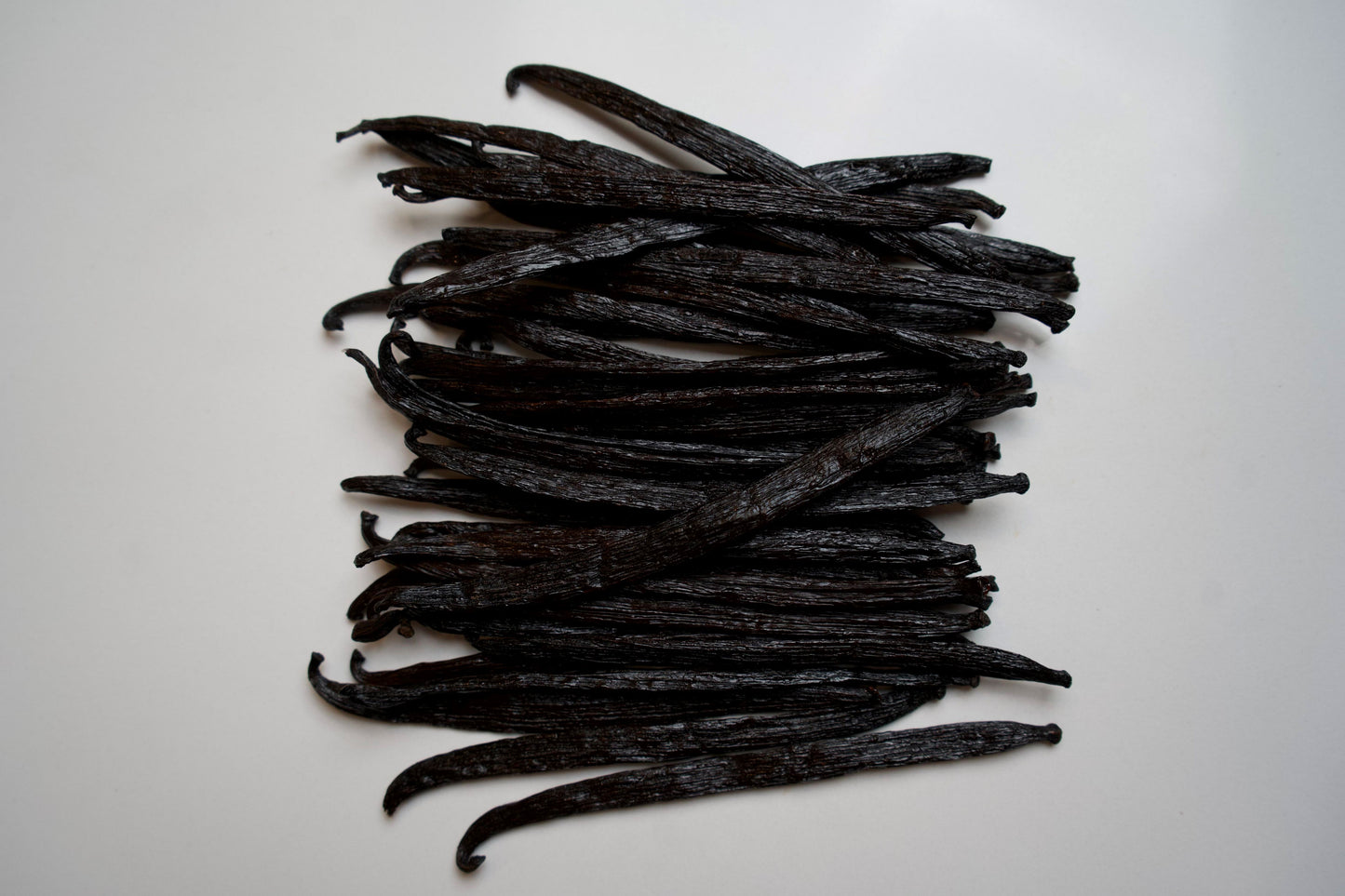 Niue Tahitensis Vanilla Beans - vanillasoftheworld.com