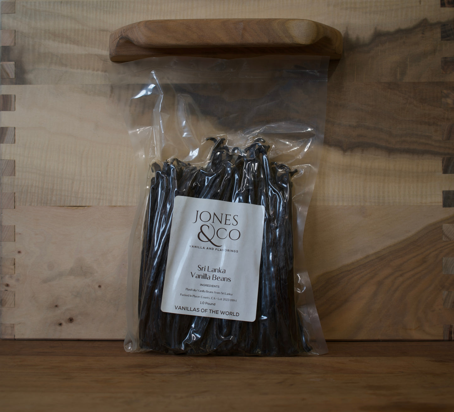 Sri Lanka - Planifolia Vanilla Beans - vanillasoftheworld.com