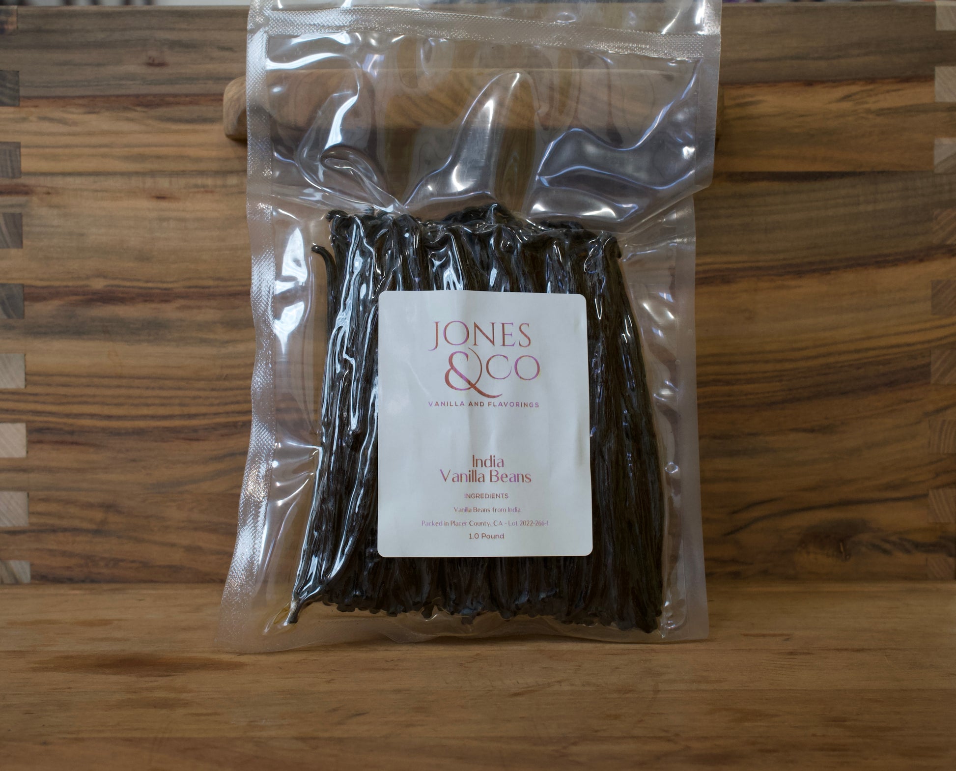 India Planifolia Vanilla Beans - vanillasoftheworld.com